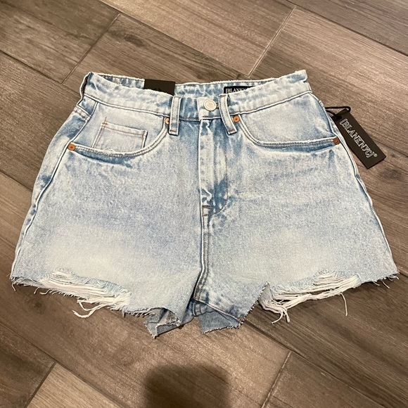 NWT BLANKNYC The Reeve Short In Feel For You jean shorts - Picture 2 of 8